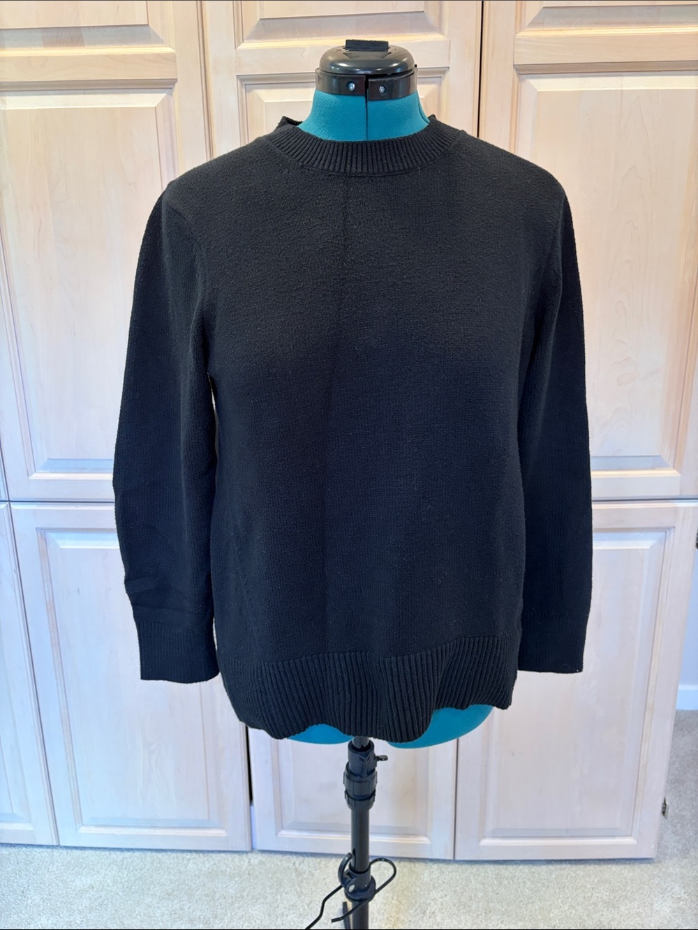 Banana Republic Men's Black Crewneck Pullover